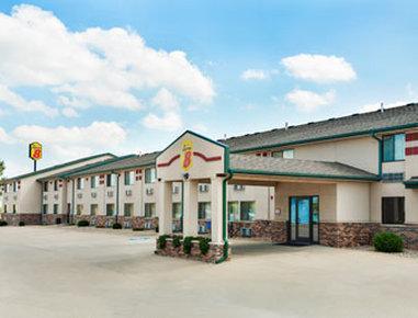 Super 8 By Wyndham St. James מראה חיצוני תמונה